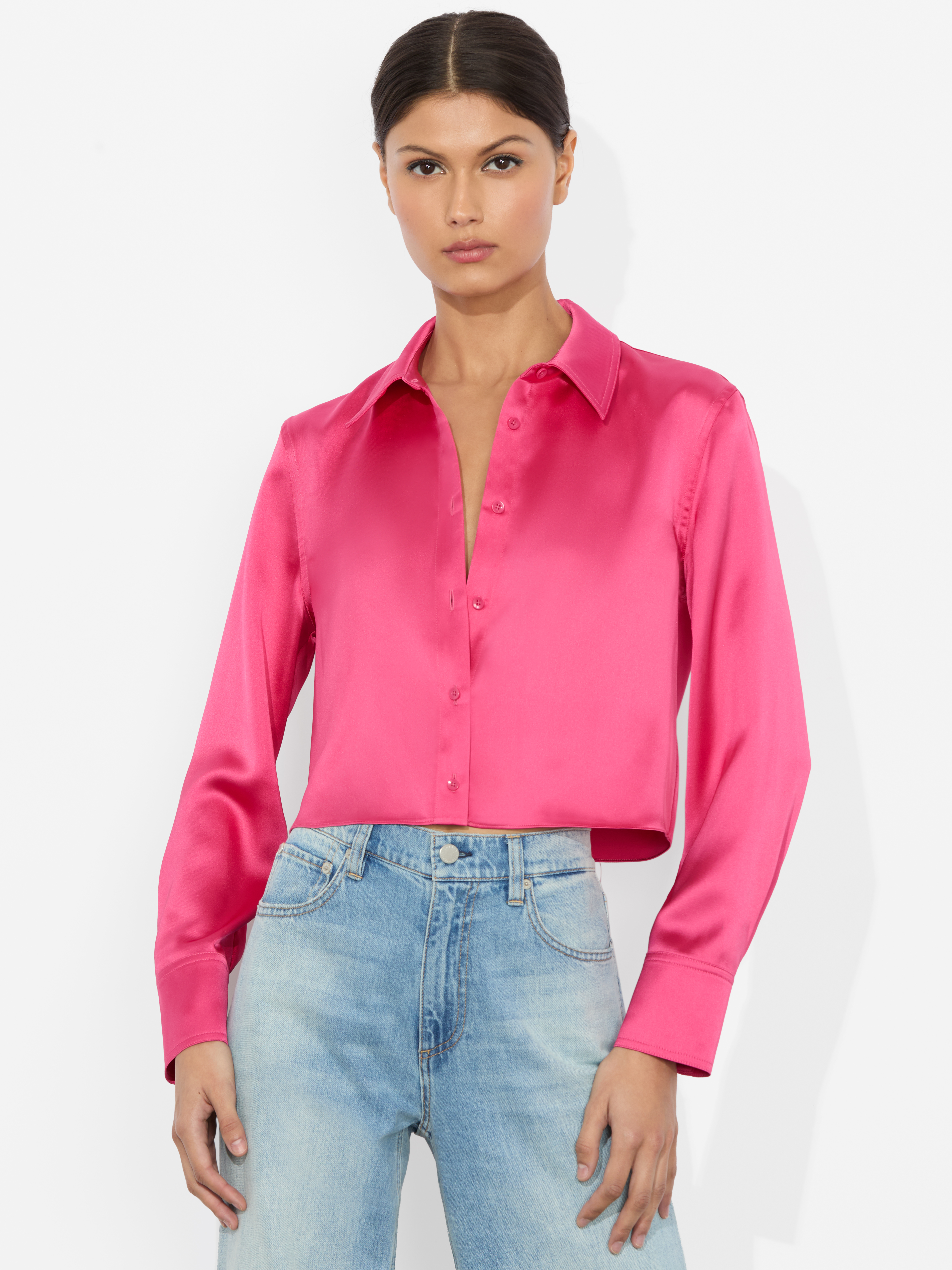 ALICE AND OLIVIA LEON CROPPED BUTTON DOWN