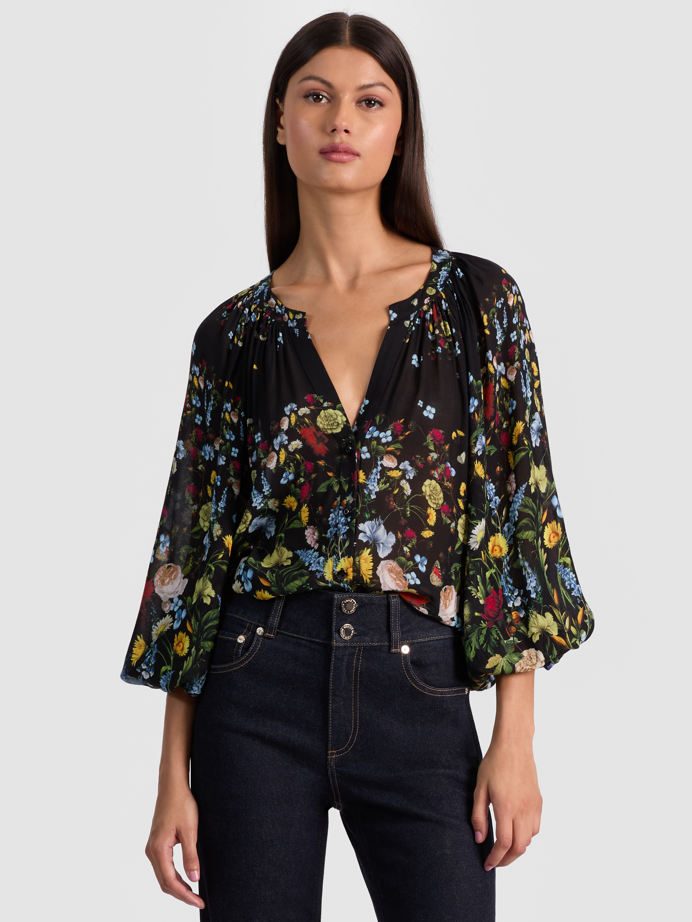 Alice And Olivia Thalia Long Sleeved Button Down Blouse In Black