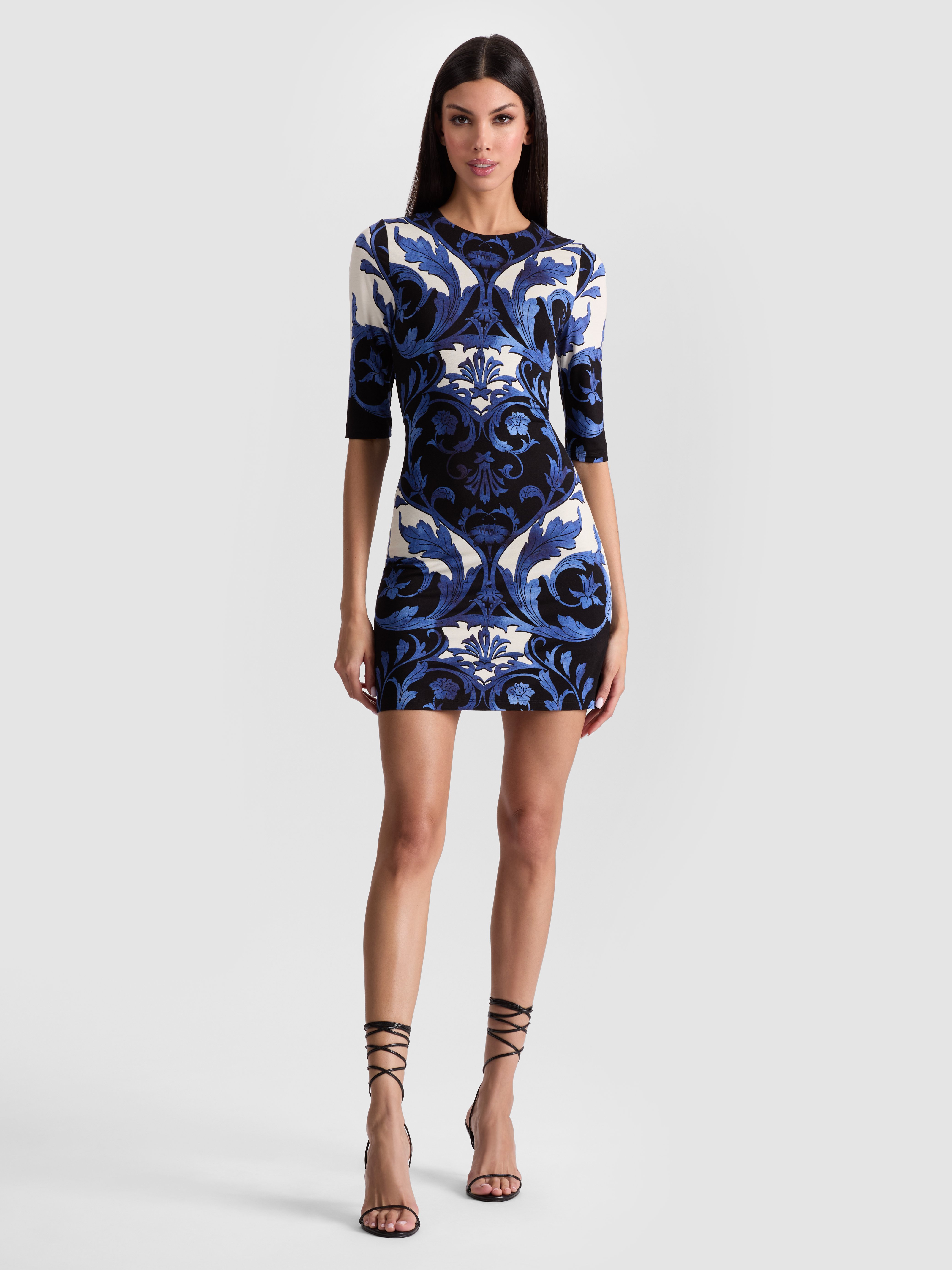 Alice And Olivia Delora Fitted Dress In Blue