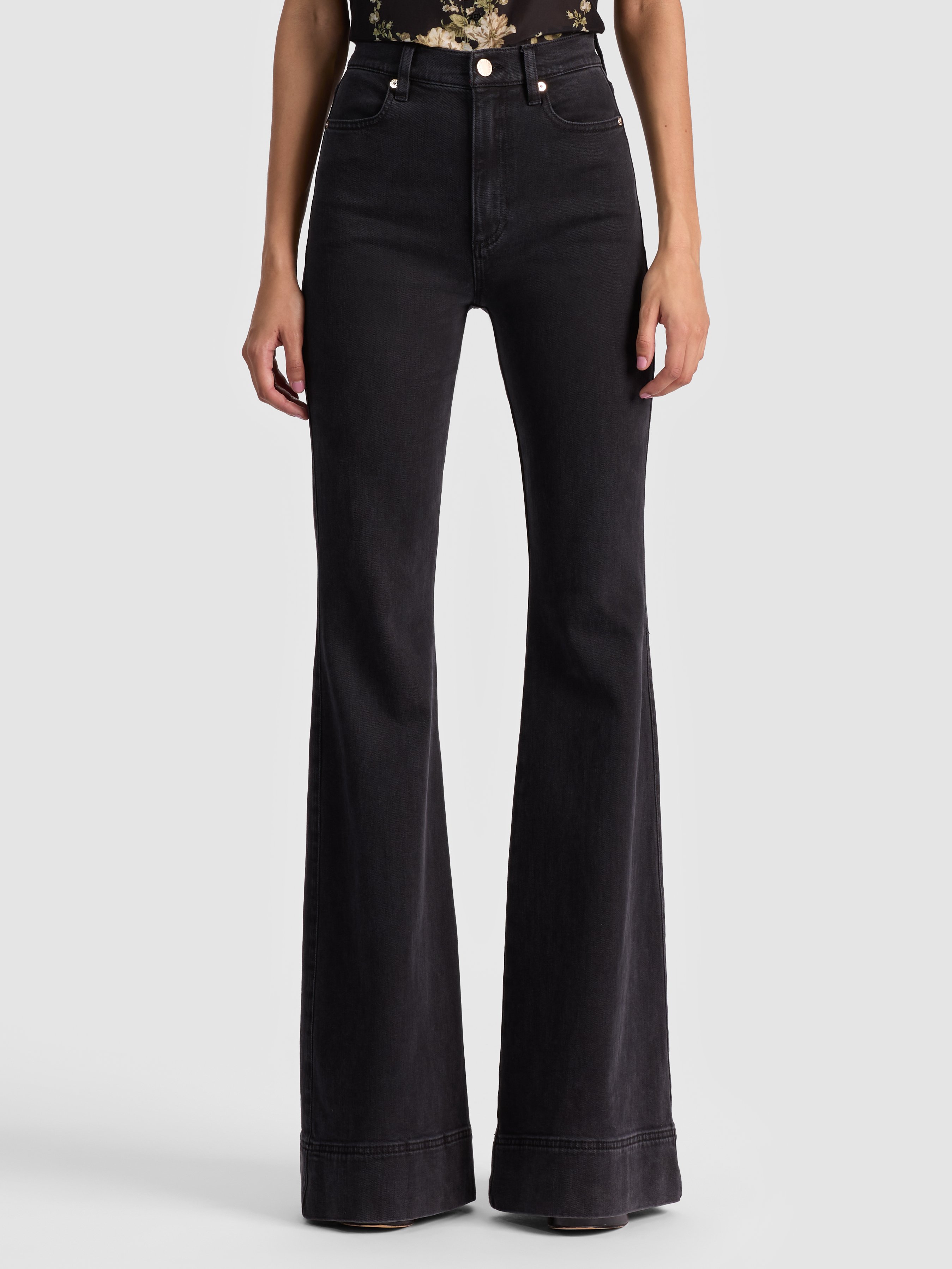 Alice And Olivia Beautiful Jean In Black