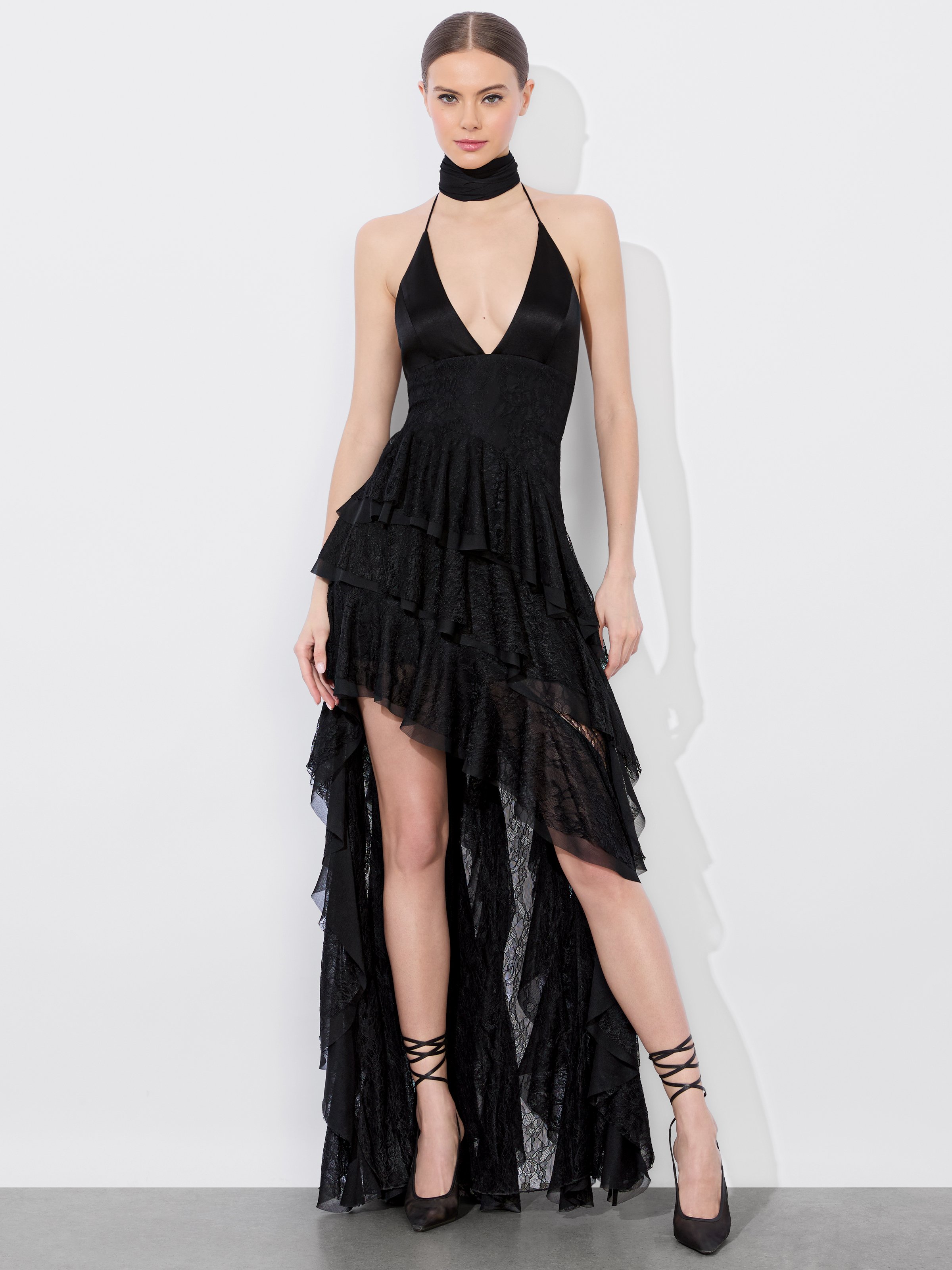 Alice And Olivia Hannah Maxi Dress In Black