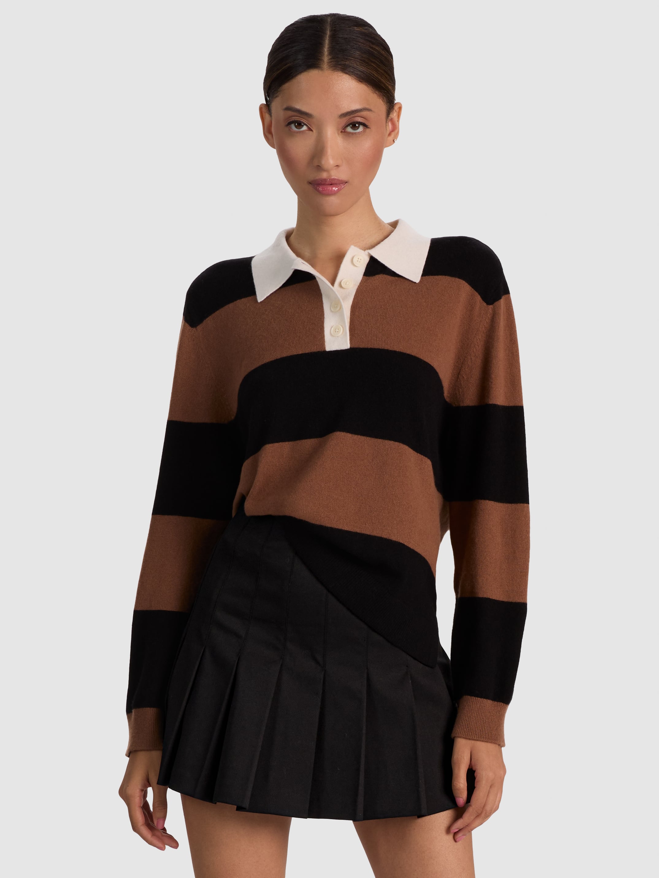 Alice And Olivia Tillie Cashmere Polo In Black/camel